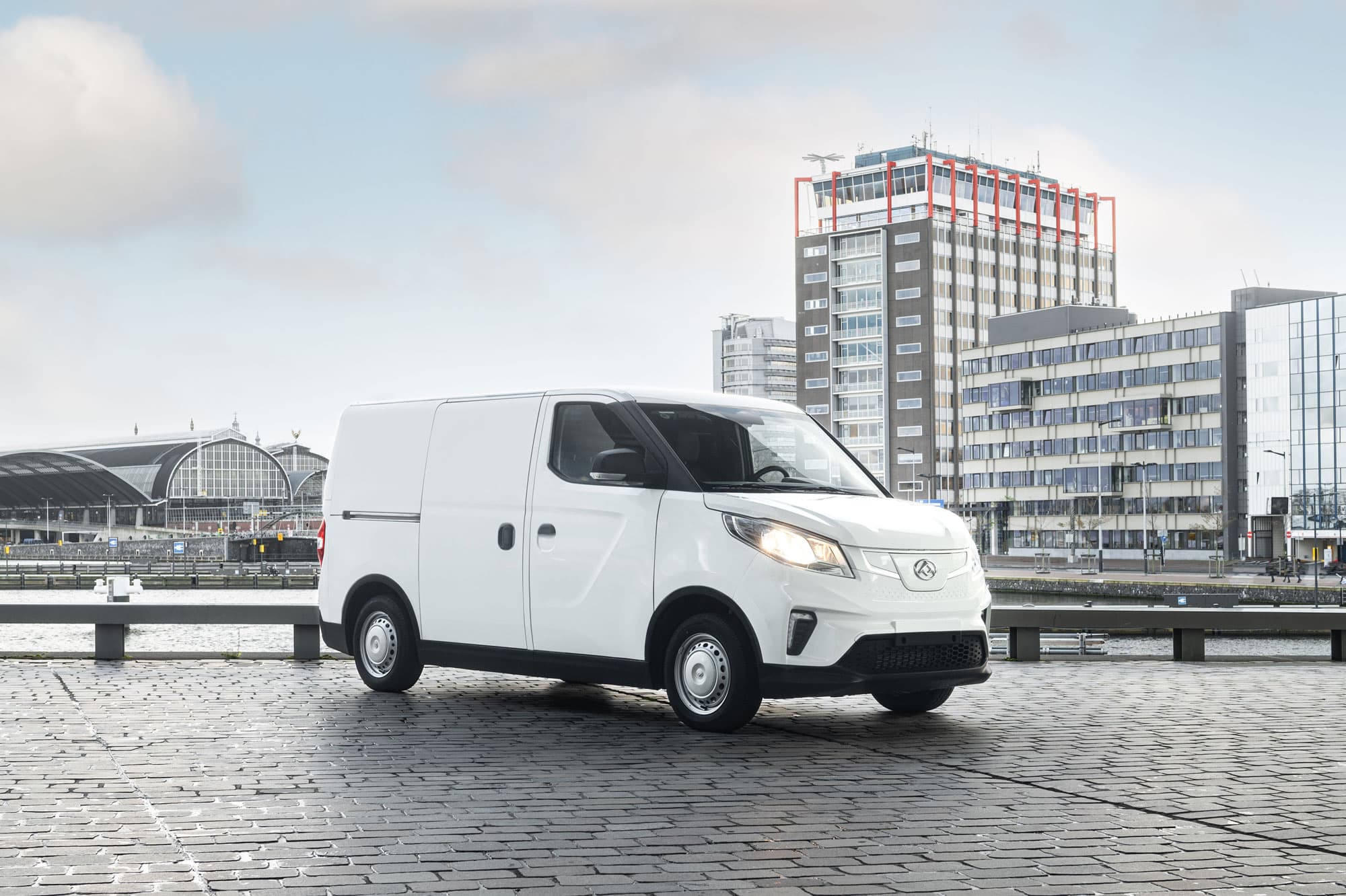 Maxus eDeliver3 PV Wit haven omgeving