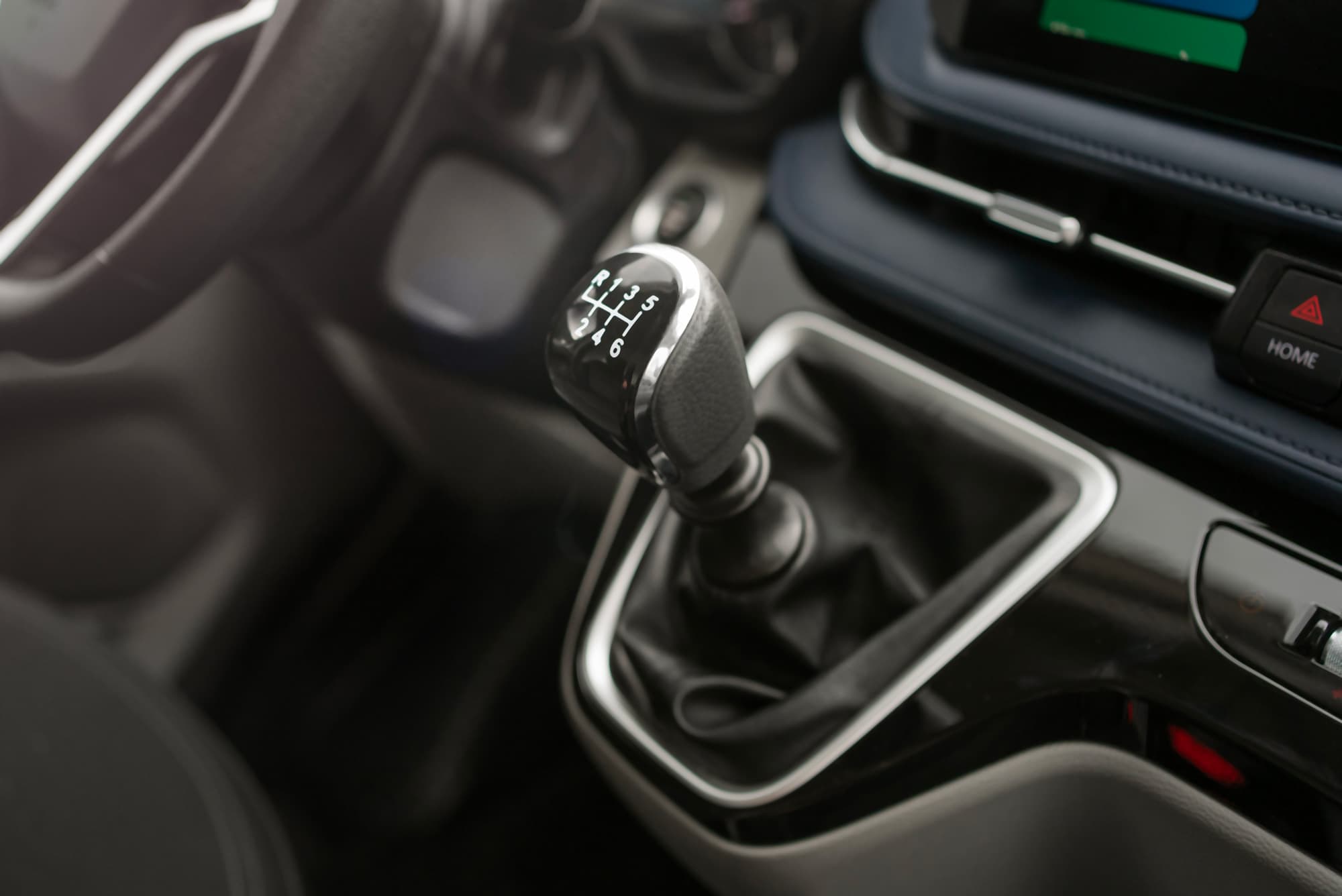 Maxus DELIVER 9 Interior Gear Stick