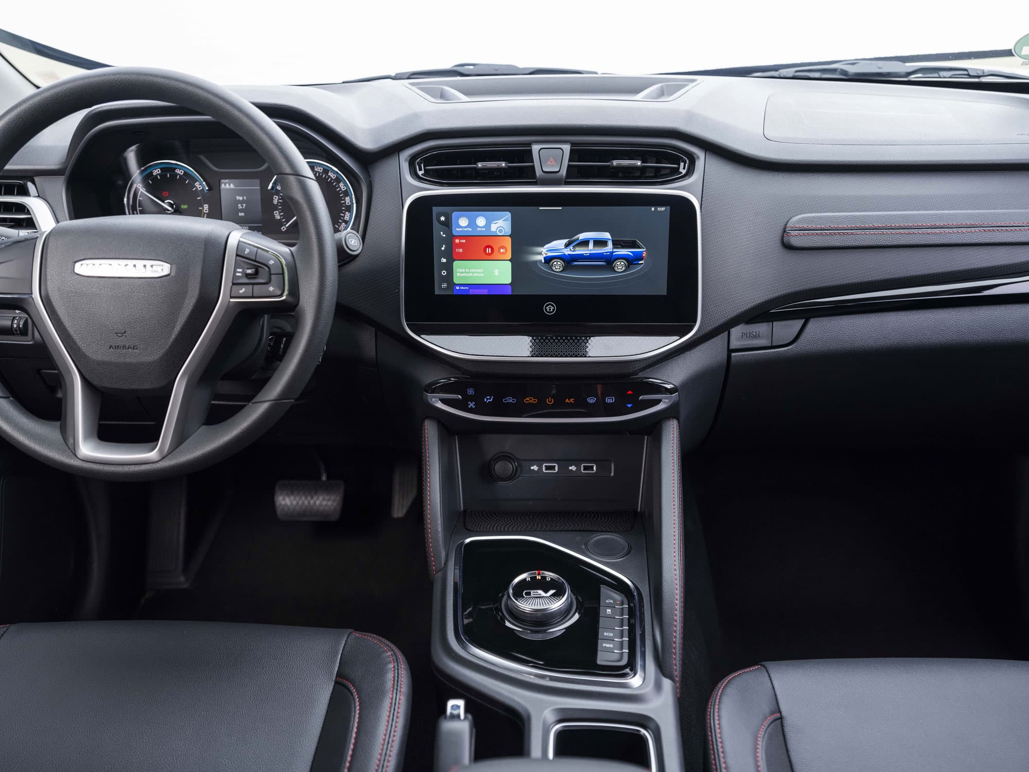 Maxus T90 EV Grijs volledig dashboard